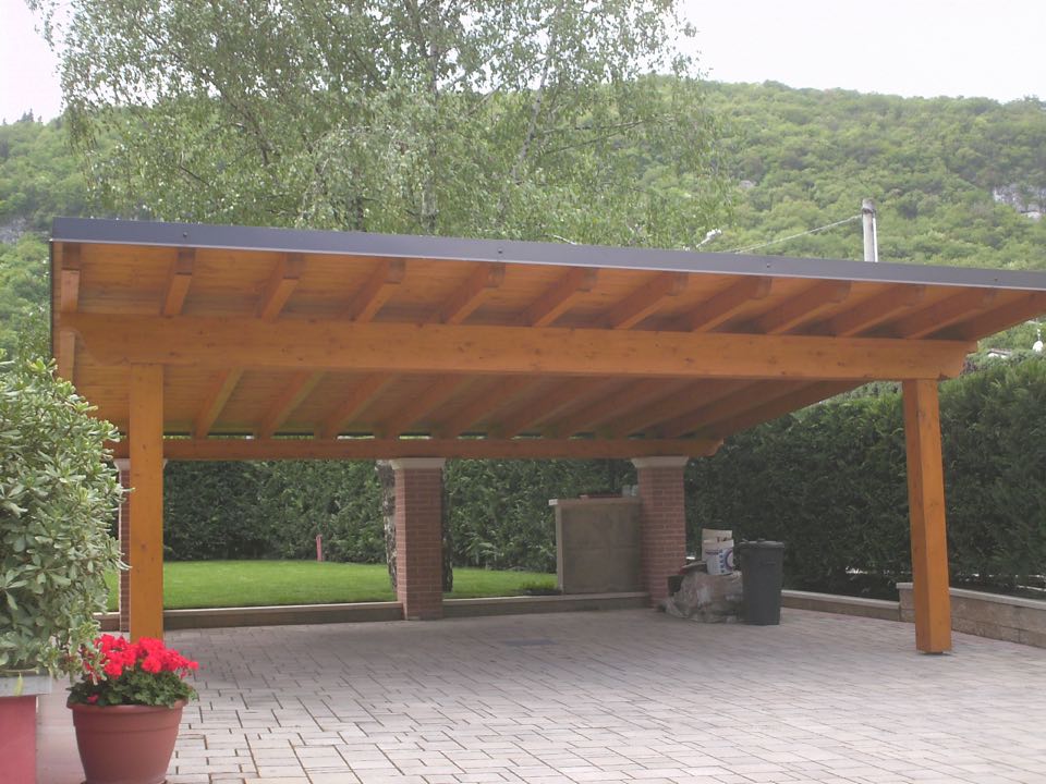 Realizzazione tettoie in legno